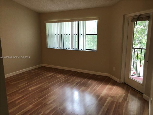 620 S Park Road 332, Hollywood, FL 33021