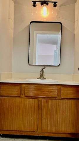 746 Prescott Drive 306, Roselle, IL 60172