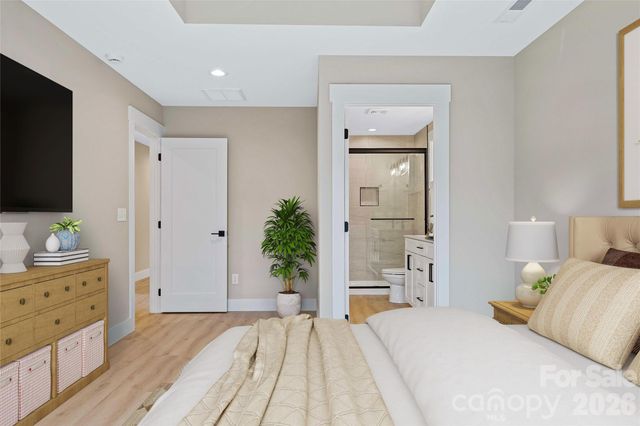 12 Knox Road, Black Mountain, NC 28711