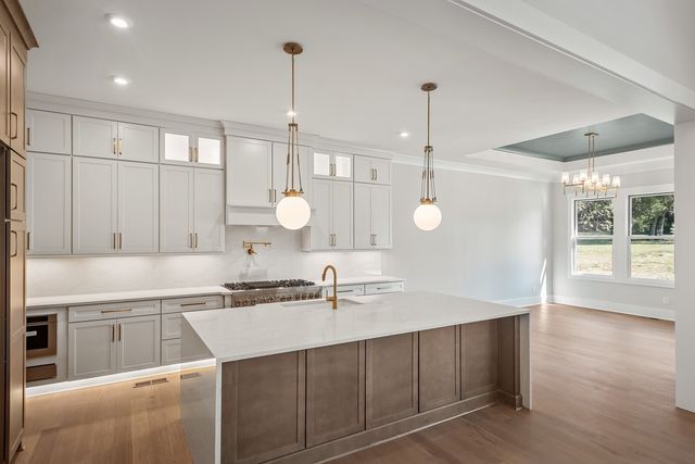 712 Wilson Pike, Brentwood, TN 37027