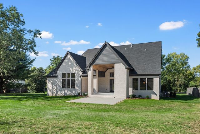 712 Wilson Pike, Brentwood, TN 37027