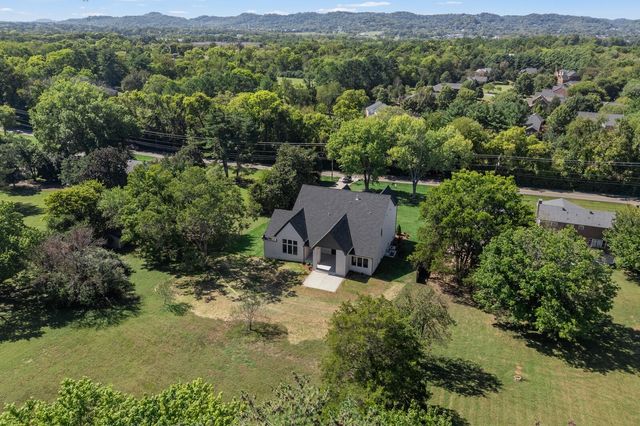 712 Wilson Pike, Brentwood, TN 37027