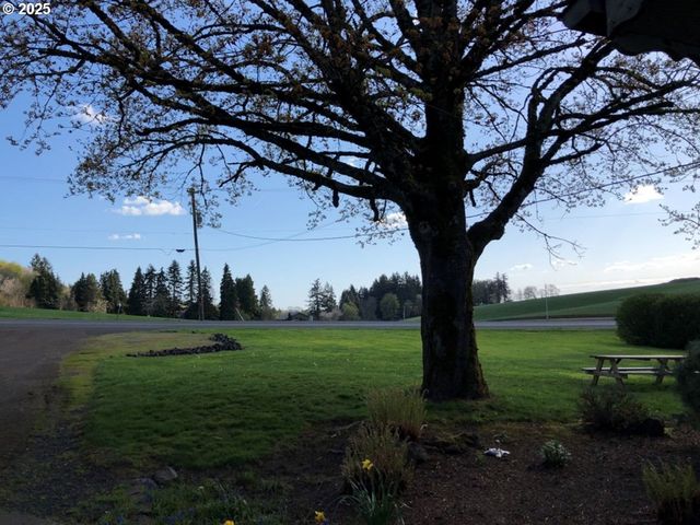 2678 DRIFT CREEK Rd Ne, Silverton, OR 97381