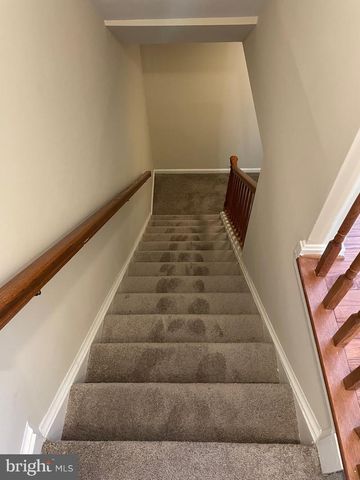 10278 COLONY PARK DR, Fairfax, VA 22032