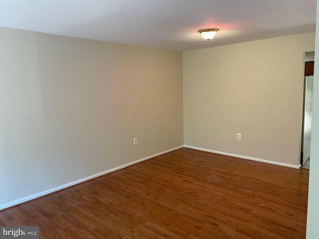 10278 COLONY PARK DR, Fairfax, VA 22032