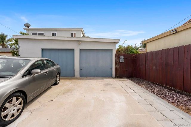 230 Elm Ave, Imperial Beach, CA 91932
