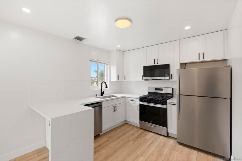 230 Elm Ave, Imperial Beach, CA 91932