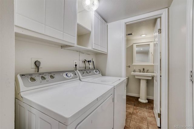10135 W Iowa Avenue, Lakewood, CO 80232