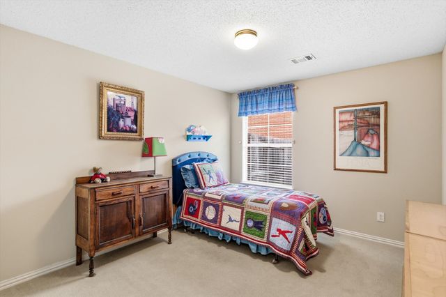 8440 Parkdale Drive, North Richland Hills, TX 76182