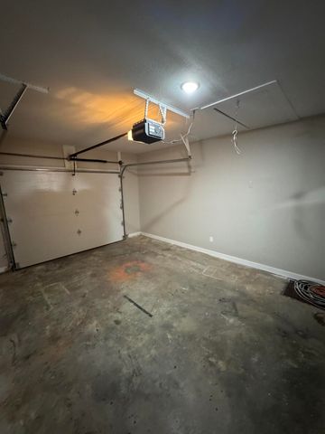 808 E Walnut Street, Aurora, MO 65605