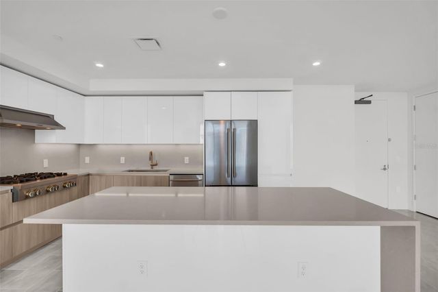 400 CENTRAL AVENUE 2605, St Petersburg, FL 33701