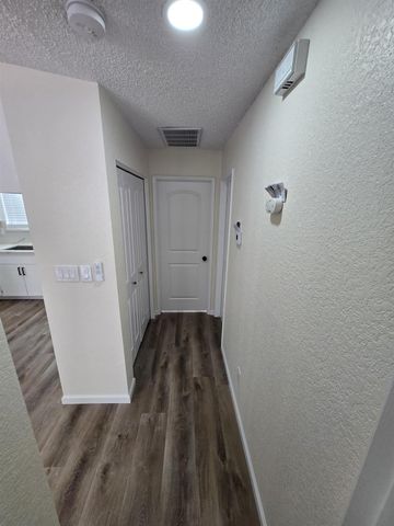 833 Pennington Pl, Modesto, CA 95356