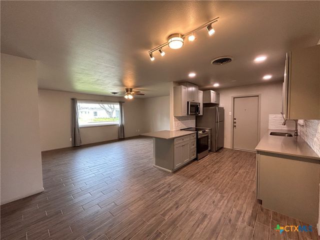 362 Lockener Avenue, New Braunfels, TX 78130