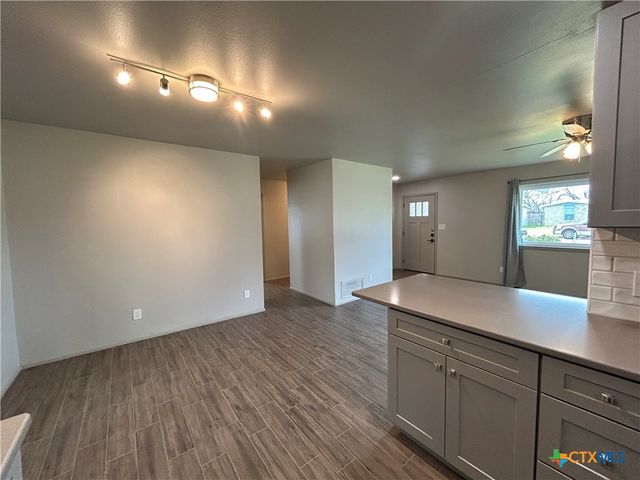 362 Lockener Avenue, New Braunfels, TX 78130