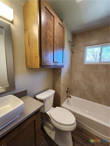 362 Lockener Avenue, New Braunfels, TX 78130