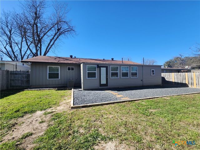 362 Lockener Avenue, New Braunfels, TX 78130