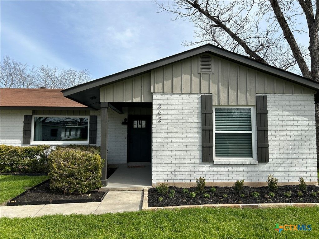 362 Lockener Avenue, New Braunfels, TX 78130