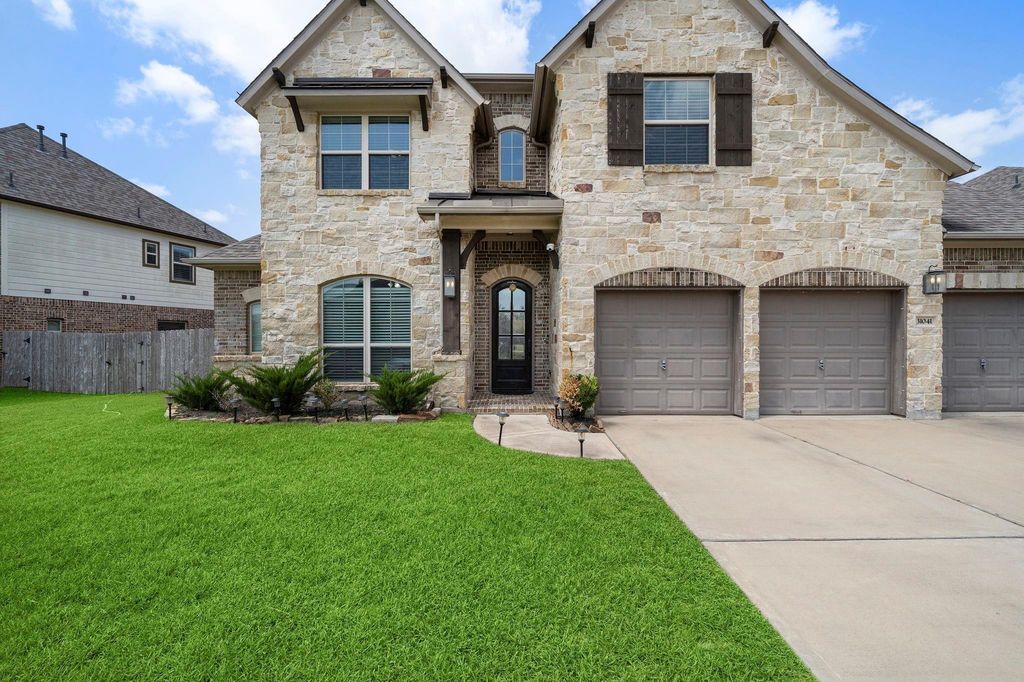 31041 Pecan Creek Drive, Brookshire, TX 77423