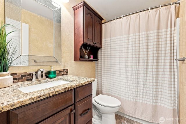 211 S 78th Street, Tacoma, WA 98408