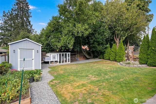 211 S 78th Street, Tacoma, WA 98408