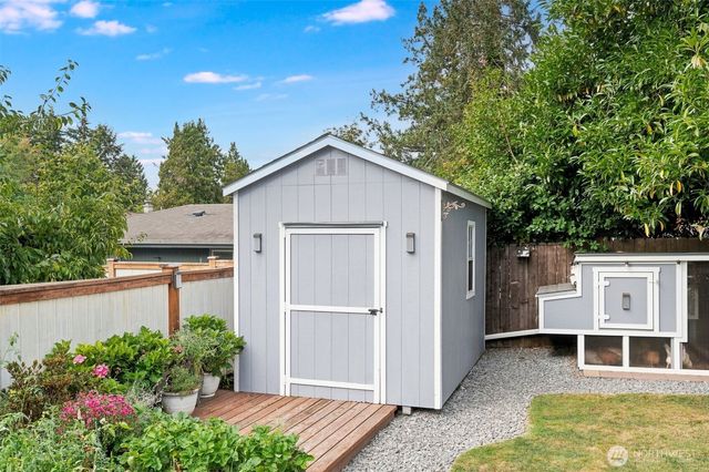 211 S 78th Street, Tacoma, WA 98408