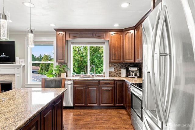 211 S 78th Street, Tacoma, WA 98408