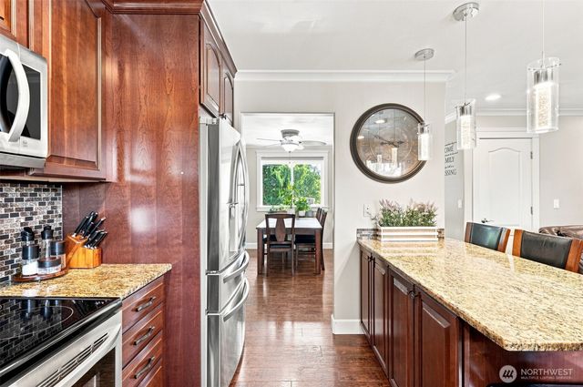 211 S 78th Street, Tacoma, WA 98408
