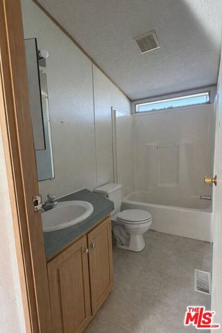 6288 Maricopa Road, Phelan, CA 92371