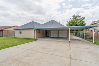 1009 Eagle Drive, Moore, OK 73160