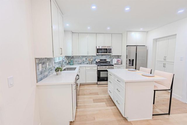 1250 Connecticut St, Imperial Beach, CA 91932