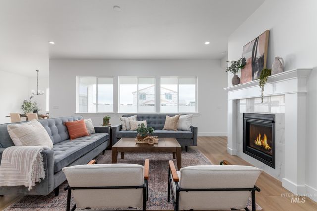 8569 S Silver Smog Way, Meridian, ID 83642