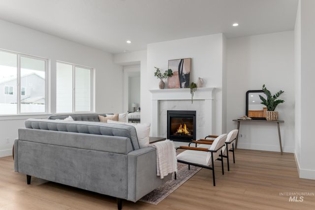 8569 S Silver Smog Way, Meridian, ID 83642