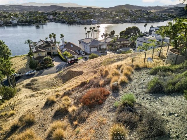 22343 San Joaquin, Canyon Lake, CA 92587