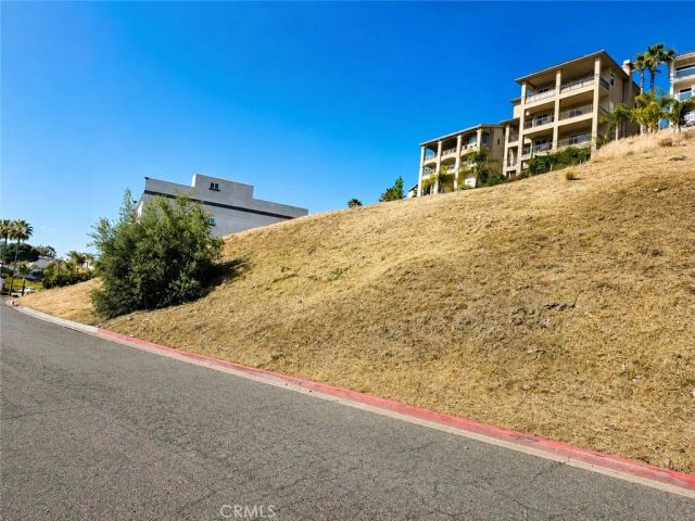 22343 San Joaquin, Canyon Lake, CA 92587