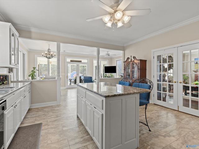 200 Canoe Creek Road, Rainbow City, AL 35906