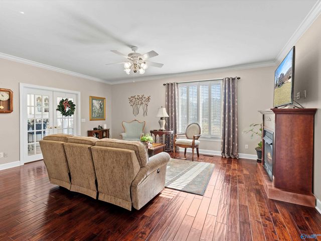 200 Canoe Creek Road, Rainbow City, AL 35906