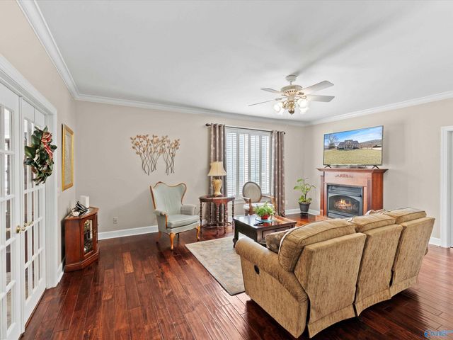 200 Canoe Creek Road, Rainbow City, AL 35906