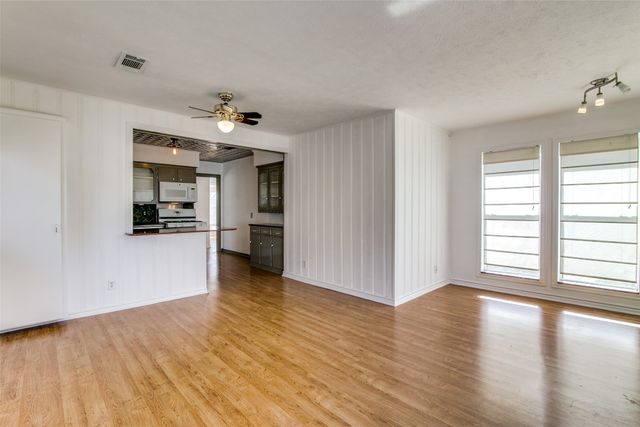 214 S Clark Street, Rockwall, TX 75087