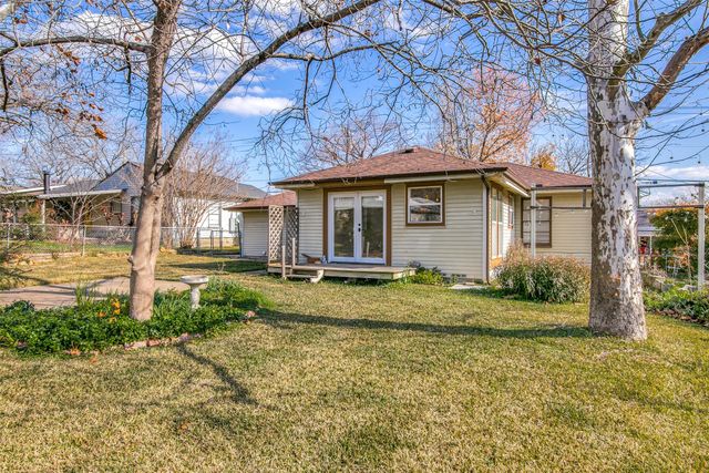 214 S Clark Street, Rockwall, TX 75087