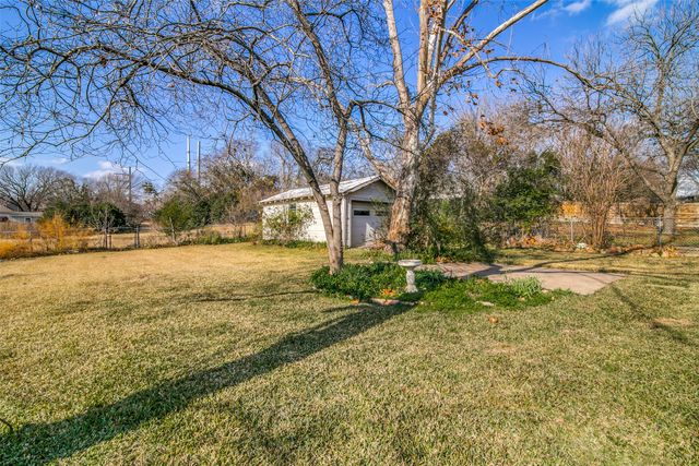 214 S Clark Street, Rockwall, TX 75087