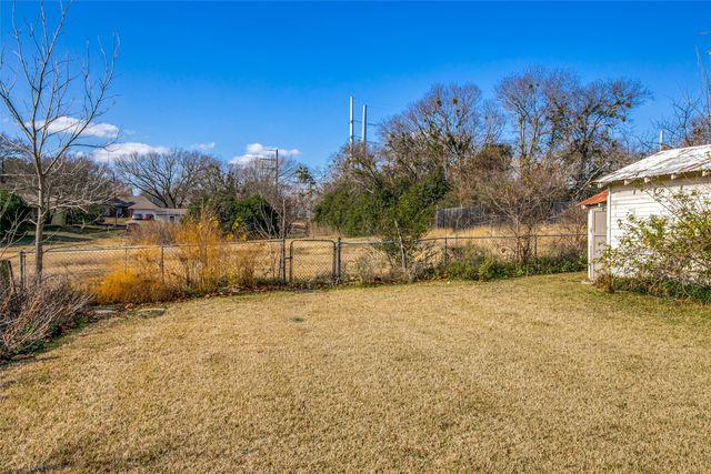 214 S Clark Street, Rockwall, TX 75087