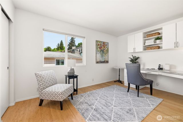 28630 Soundview Drive S, Des Moines, WA 98198