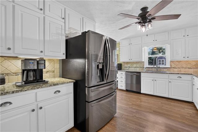 2197 Valley Creek Circle, Snellville, GA 30078