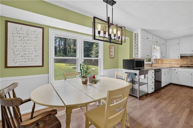 2197 Valley Creek Circle, Snellville, GA 30078