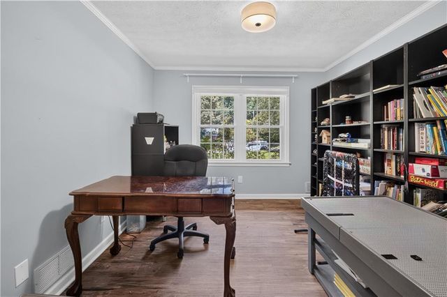 2197 Valley Creek Circle, Snellville, GA 30078