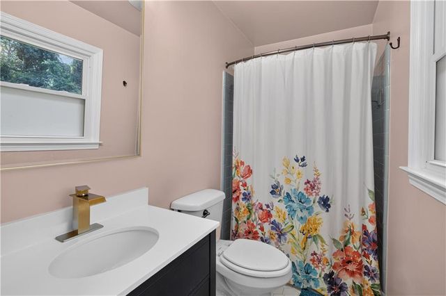 2197 Valley Creek Circle, Snellville, GA 30078