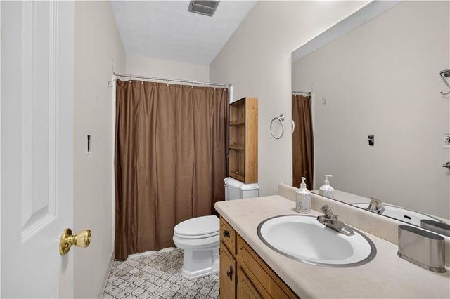 2197 Valley Creek Circle, Snellville, GA 30078