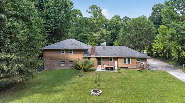 2197 Valley Creek Circle, Snellville, GA 30078