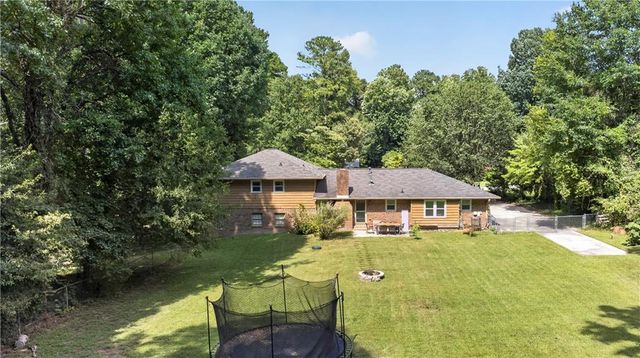 2197 Valley Creek Circle, Snellville, GA 30078