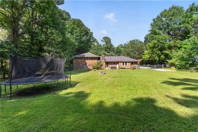 2197 Valley Creek Circle, Snellville, GA 30078